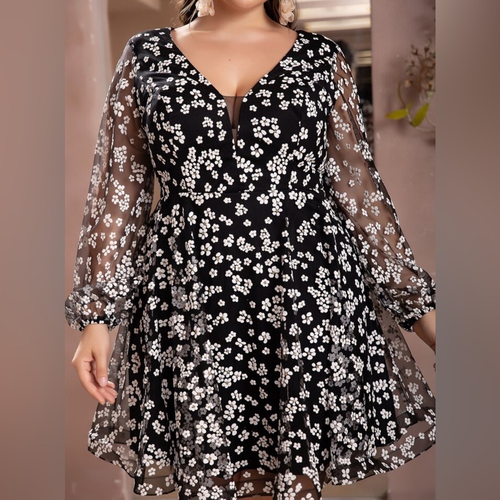 SHEIN Curve Ditsy Floral Lace Overlay Long Sleeve Dress | XXL | NWOT